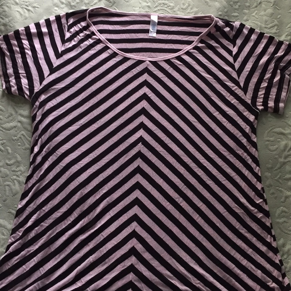 Lularoe top